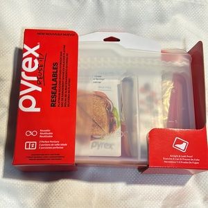 Pyrex Resealables Platinum Silicone Divided Storage Bag Microwave & Dishwasher
